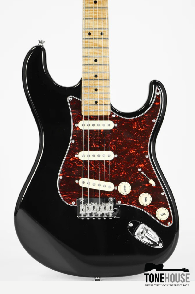 TAGIMA NEW T-635 CLASSIC SERIES S W/MAPLE FINGERBOARD/TORTOISE SHELL PICKGUARD (BLACK)